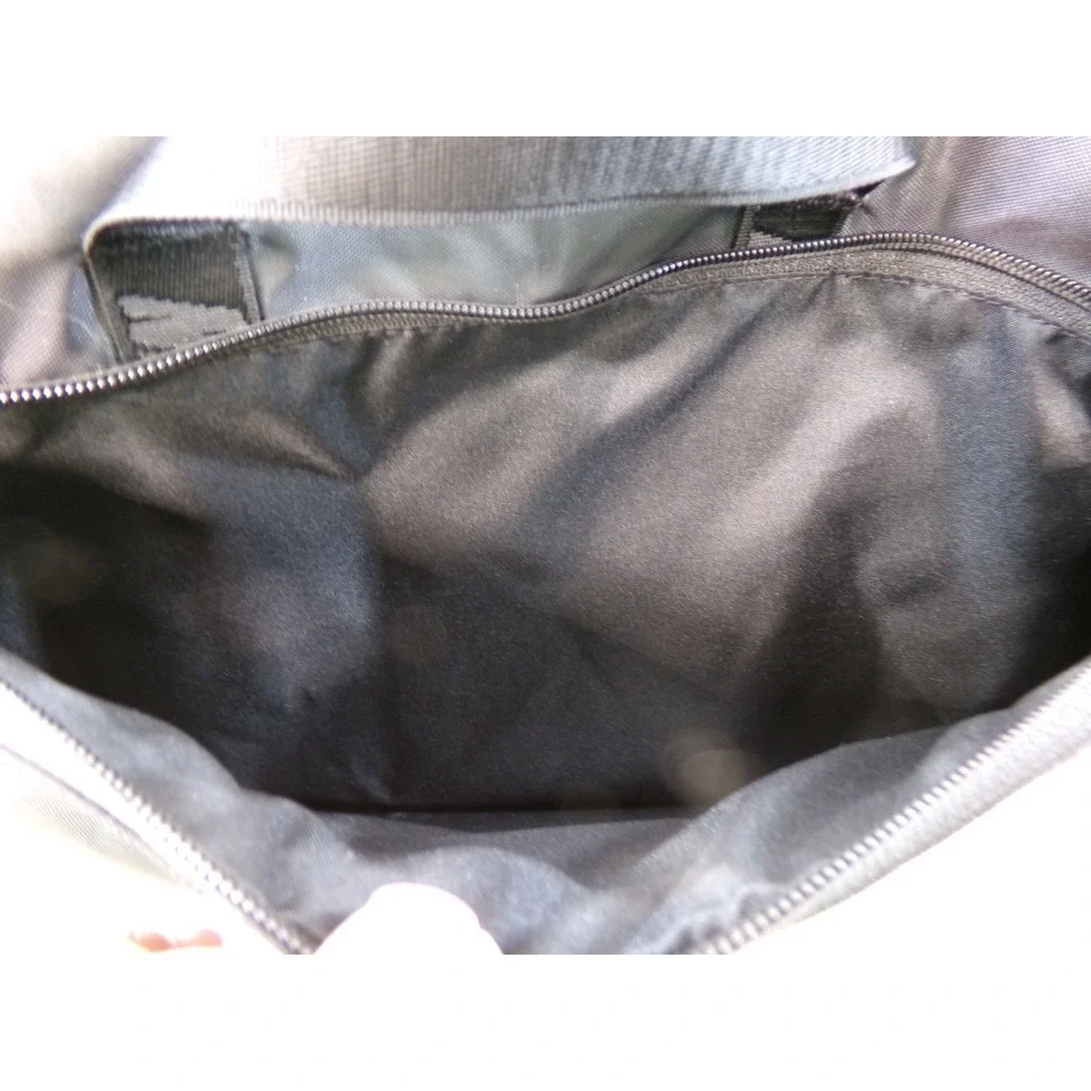 Nike Sportswear Essentials Shoulder Messenger Bag Laptop Tote‎ Black DB0498-010